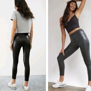 Wilfred Free Aritzia Women’s Size 2 Charm Faux Leather Pants Black